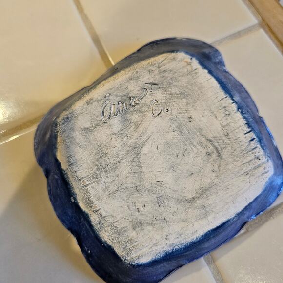 Artist Signed Blue Floral Impressed Pottery Soap Dish Nature-inspired Soap Rest - Picture 4 of 6